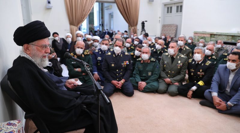 Imam Chamenei: Seid in ständiger Bereitschaft!